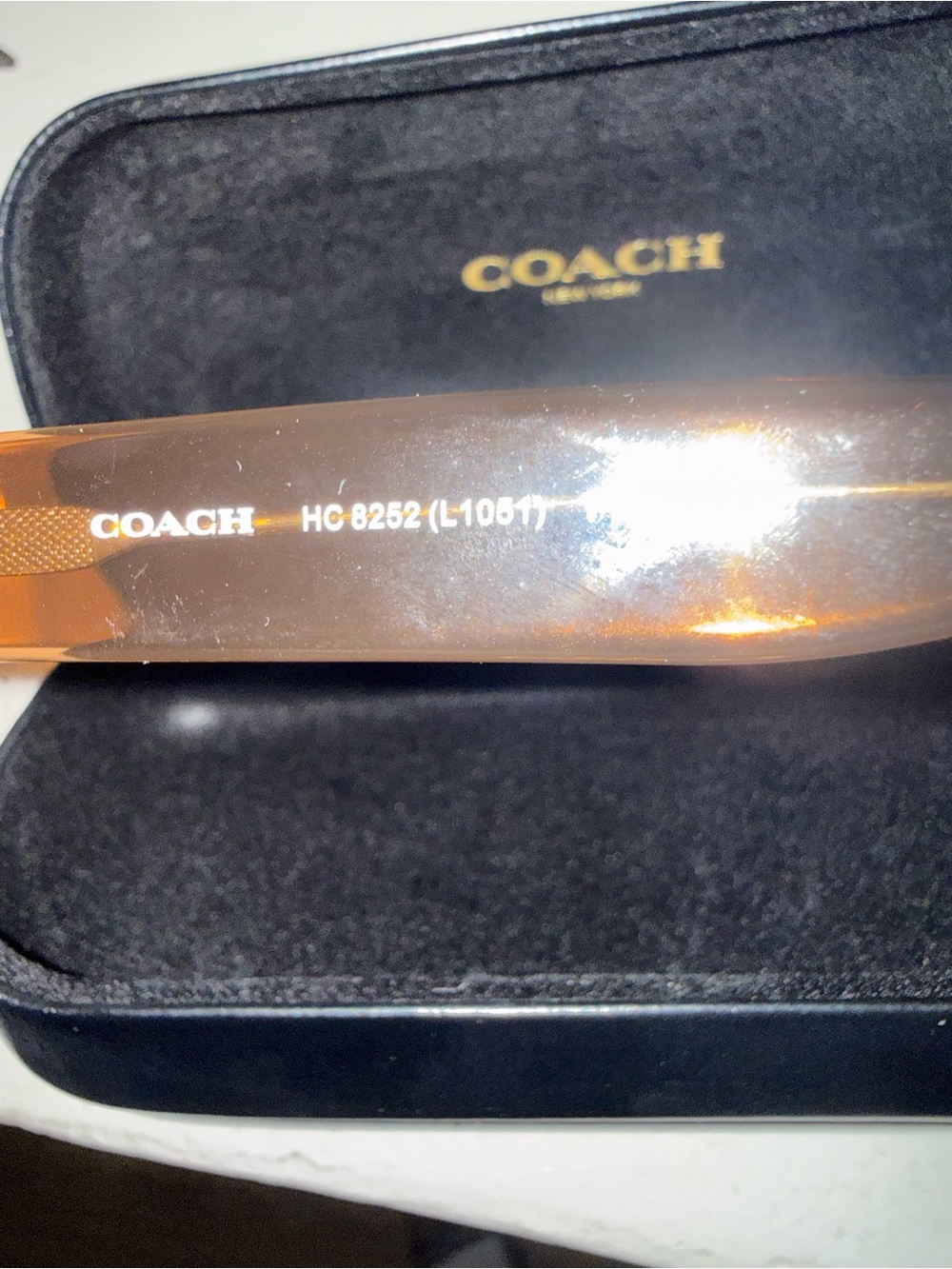 COACH Women's Brown Tortoiseshell Sunglasses EUC - Picture 3 of 8